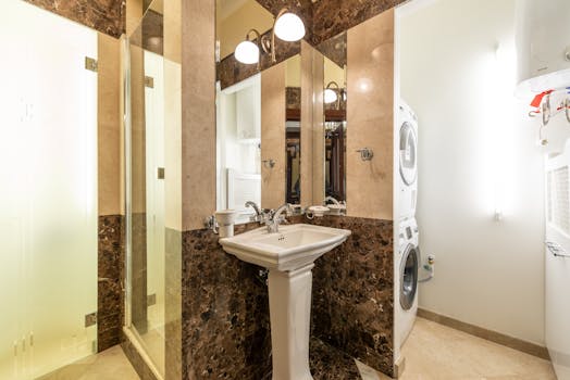 Jak Vybrat Ideální Osvětlení pro Vaši Koupelnu: Funkce a Styl